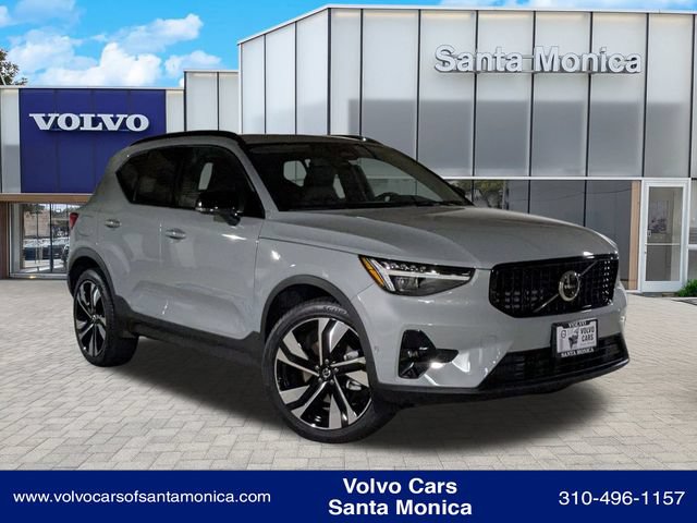 New 2025 Volvo XC40 B5 Ultra w/ Climate Package AWD/4WD image 1