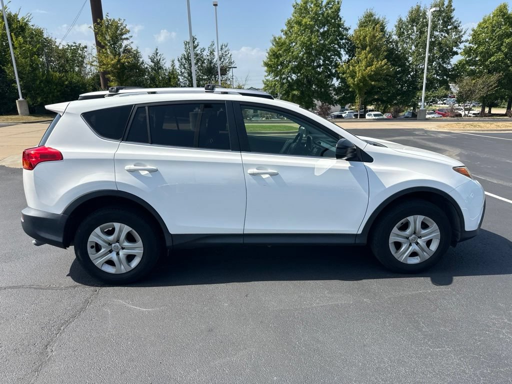 Used 2015 Toyota RAV4 LE AWD/4WD image 15