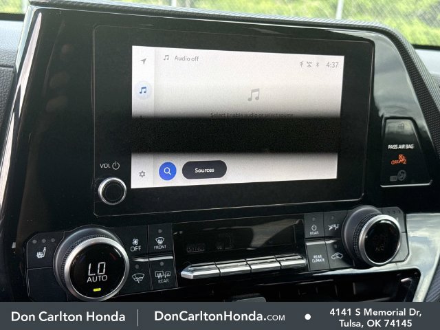 Used 2024 Toyota Highlander XSE FWD image 23