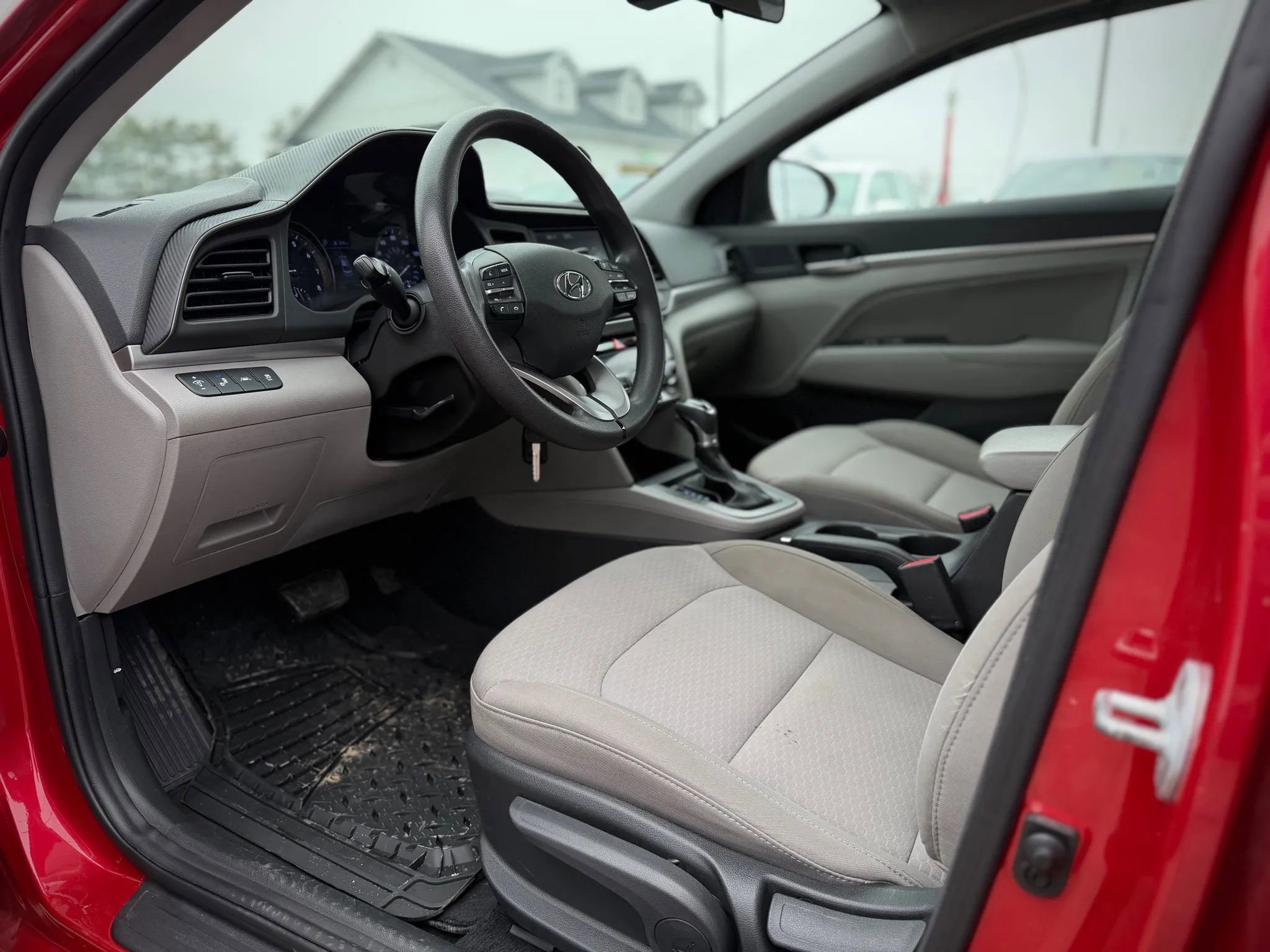 Used 2020 Hyundai Elantra SEL FWD image 12
