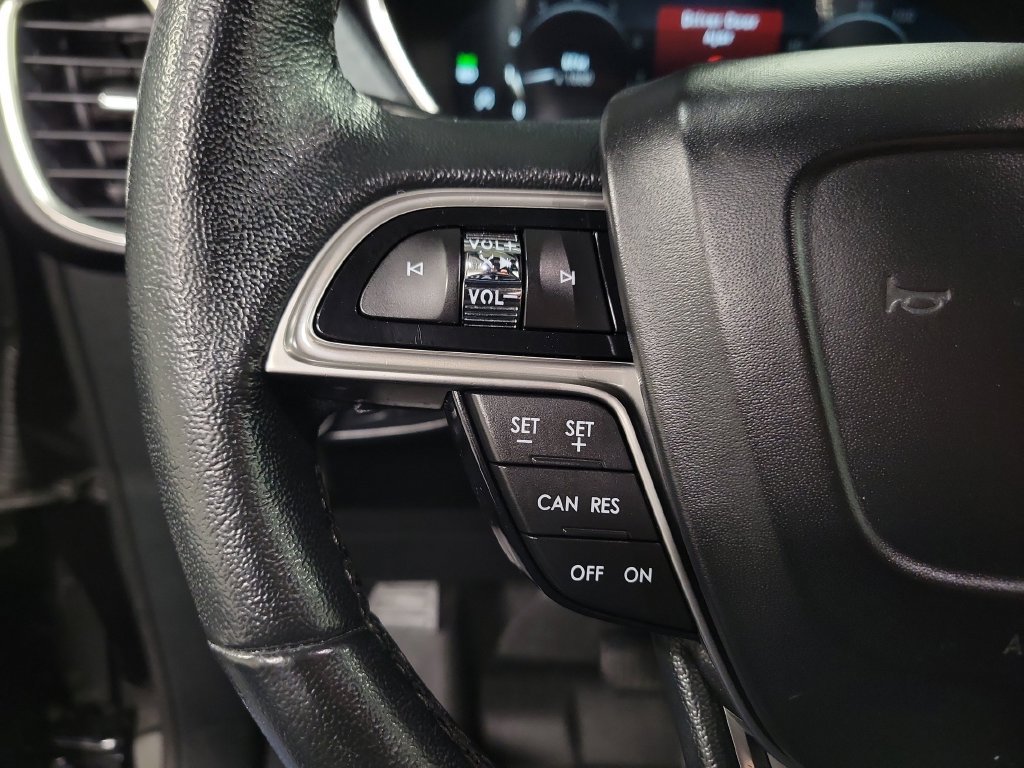 Used 2019 Lincoln Nautilus FWD image 24