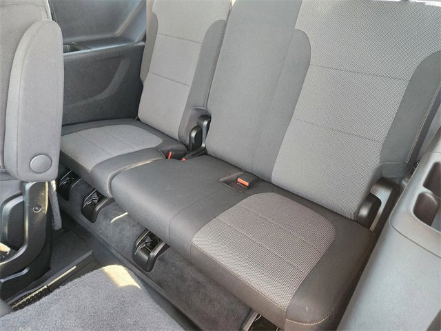 Used 2021 Chevrolet Traverse LT image 27