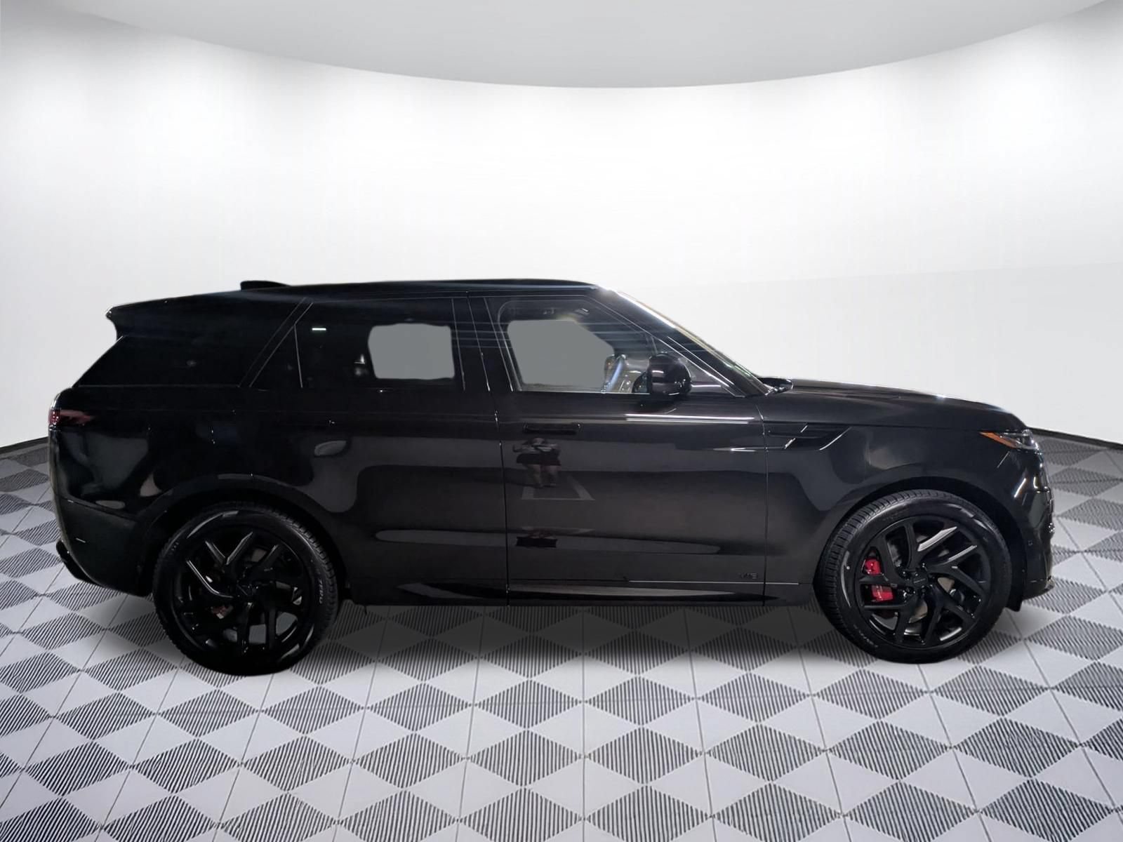 New 2026 Land Rover Range Rover Sport SE AWD/4WD image 12