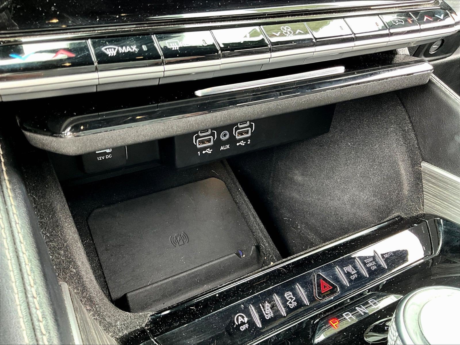 Used 2023 Jeep Wagoneer Series II w/ Flexible Seating Group AWD/4WD image 16