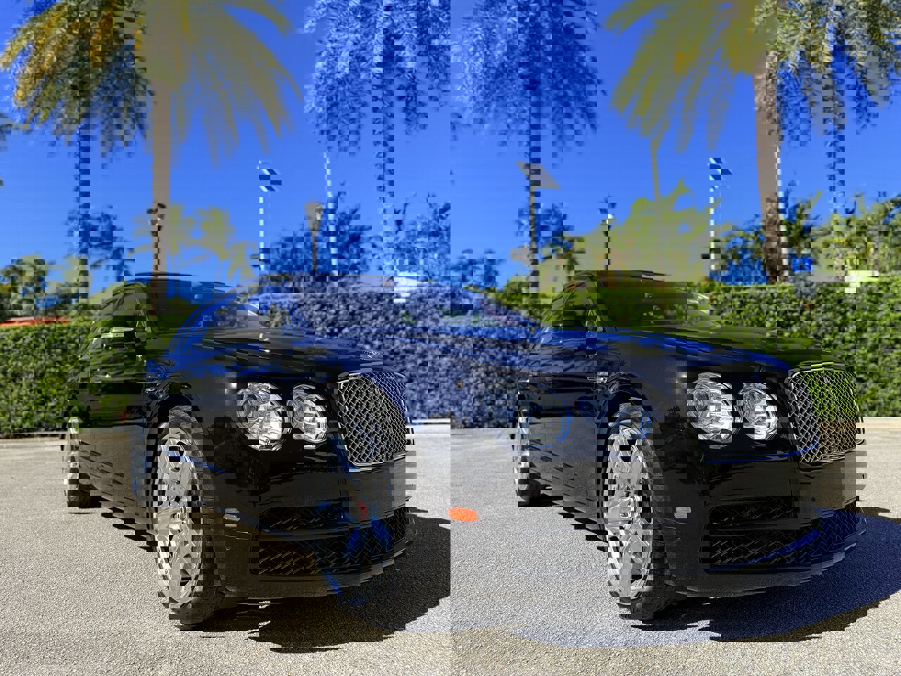 Used 2015 Bentley Flying Spur V8 image 28