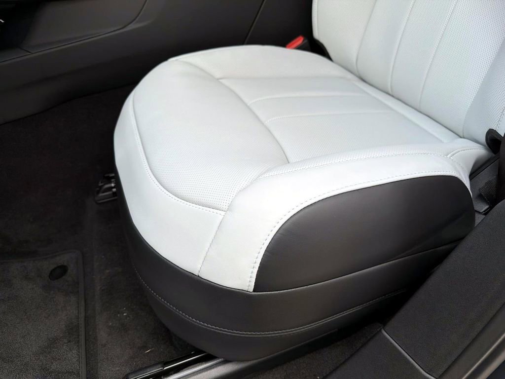 New 2026 Land Rover Range Rover Sport Dynamic SE image 18