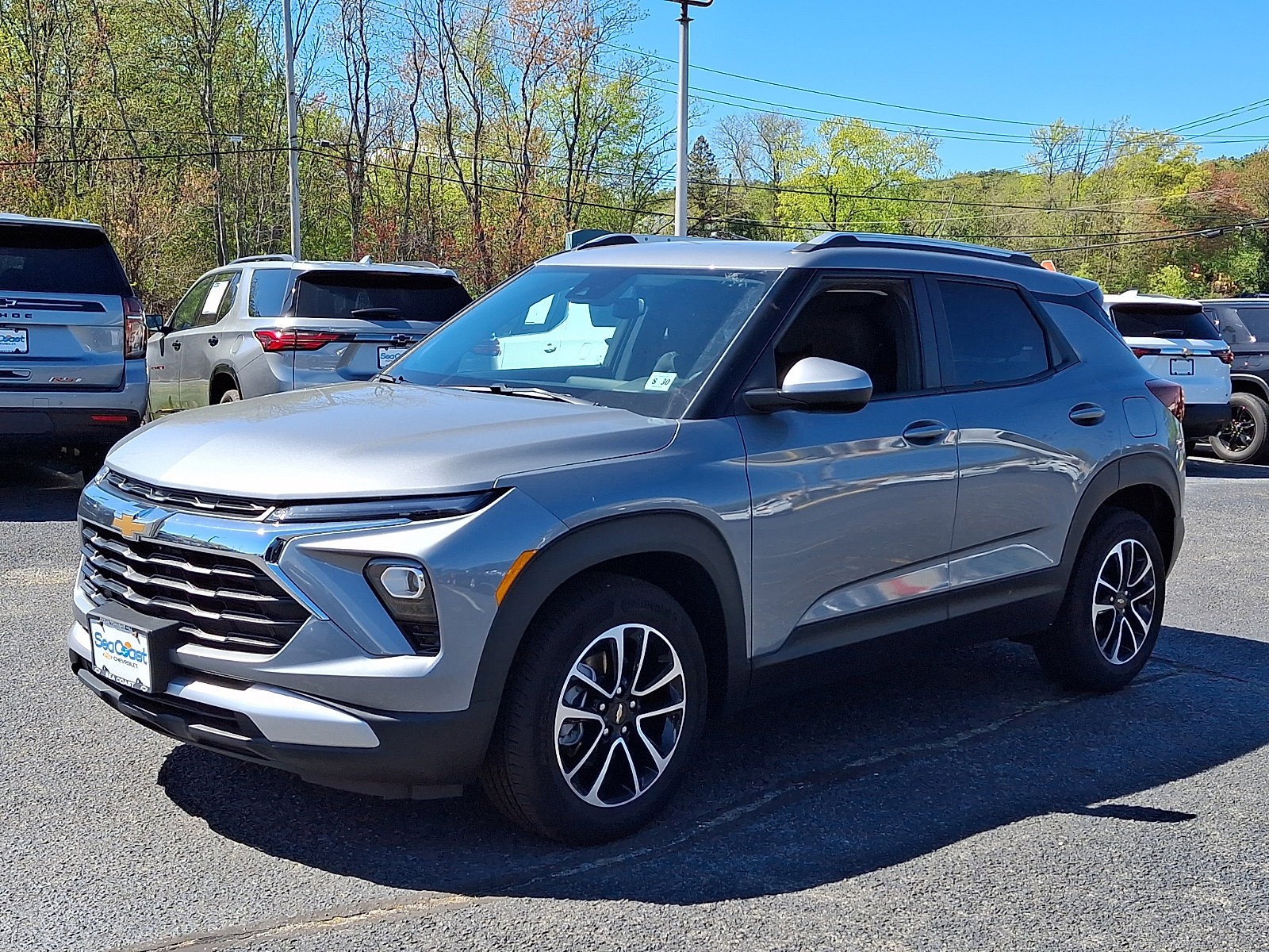 Used 2026 Chevrolet TrailBlazer LT w/ LT Cold Weather Package FWD image 3