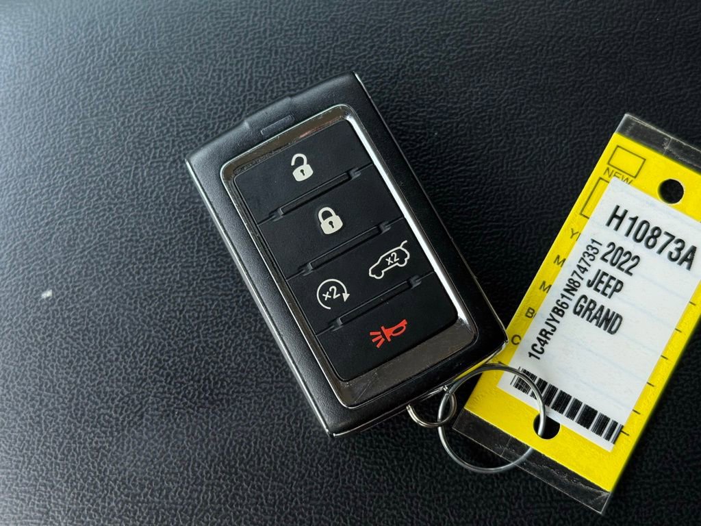 Used 2022 Jeep Grand Cherokee Limited 4xe image 45