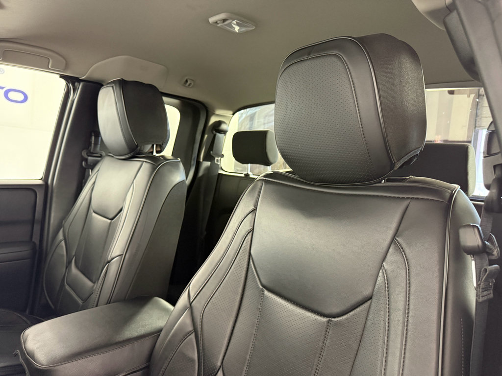 Used 2025 Nissan Frontier S image 23