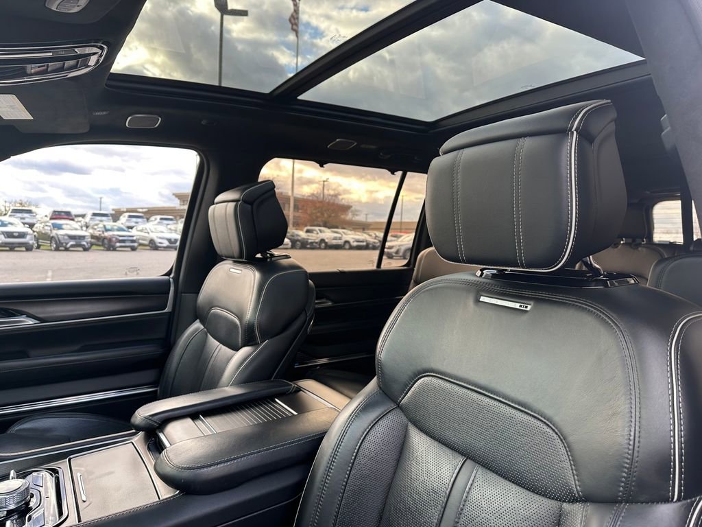 Used 2024 Jeep Grand Wagoneer Series II w/ Quick Order Packagew 28T image 22