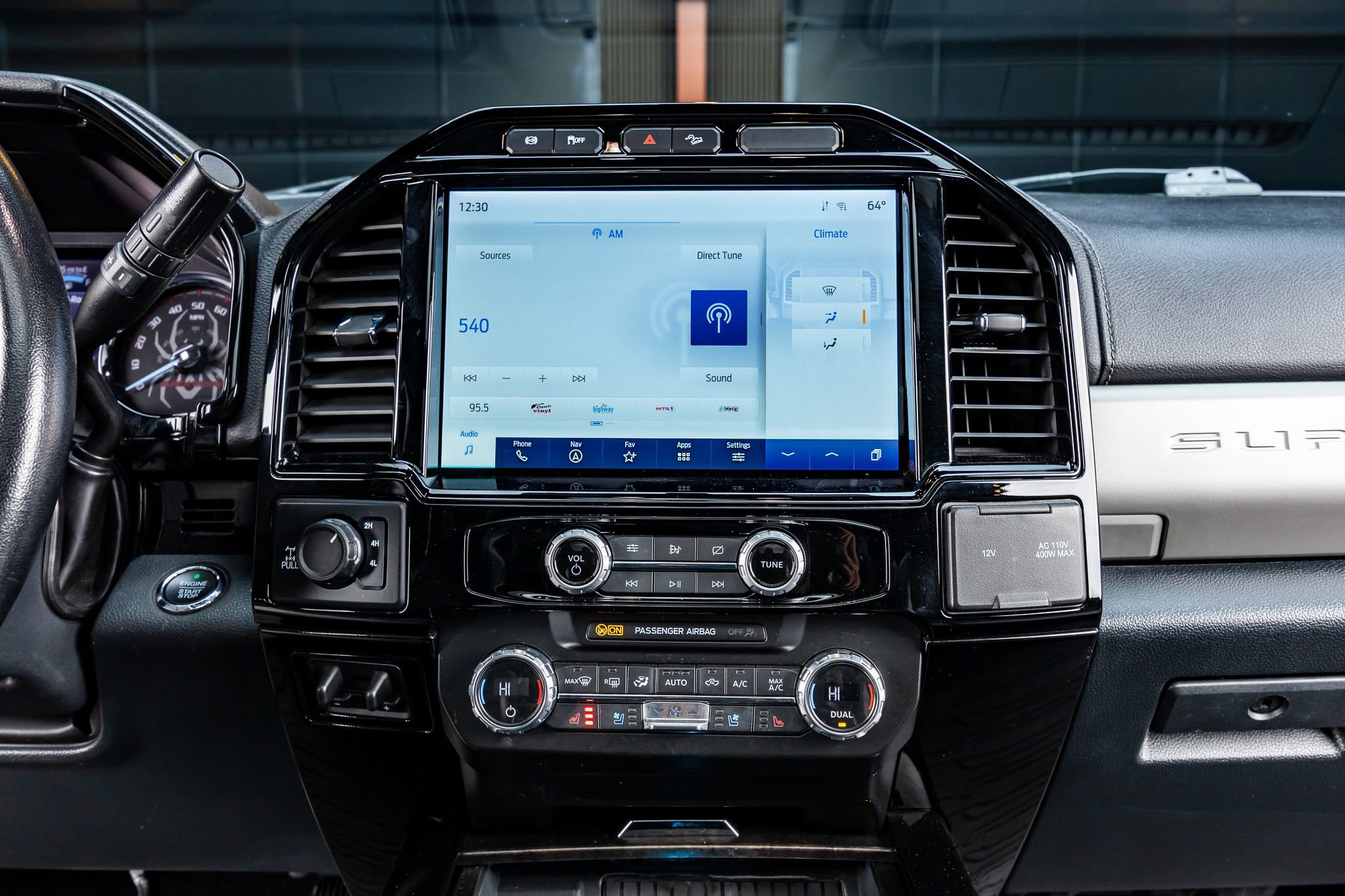 Used 2022 Ford F250 Lariat w/ Black Appearance Package image 23