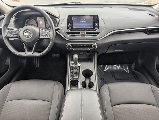 Used 2024 Nissan Altima 2.5 S image 12