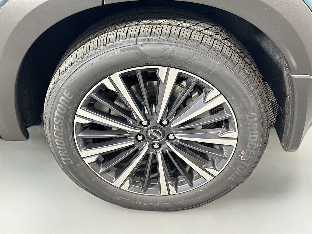 New 2026 Nissan Pathfinder Platinum AWD/4WD image 9