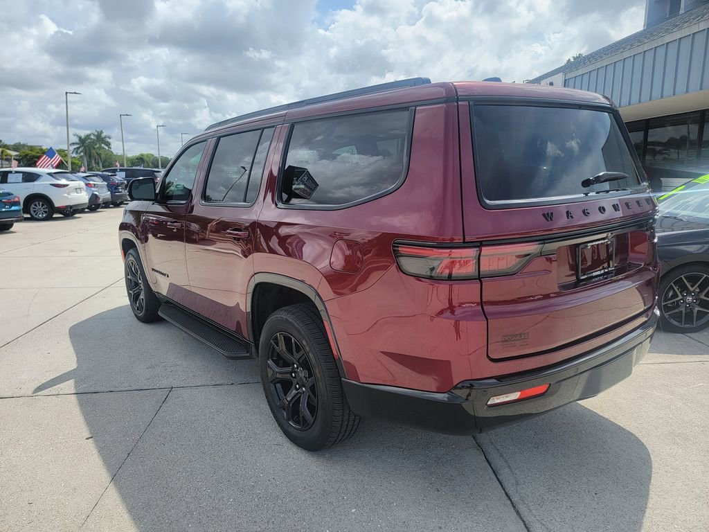 Used 2025 Jeep Wagoneer Series II image 3