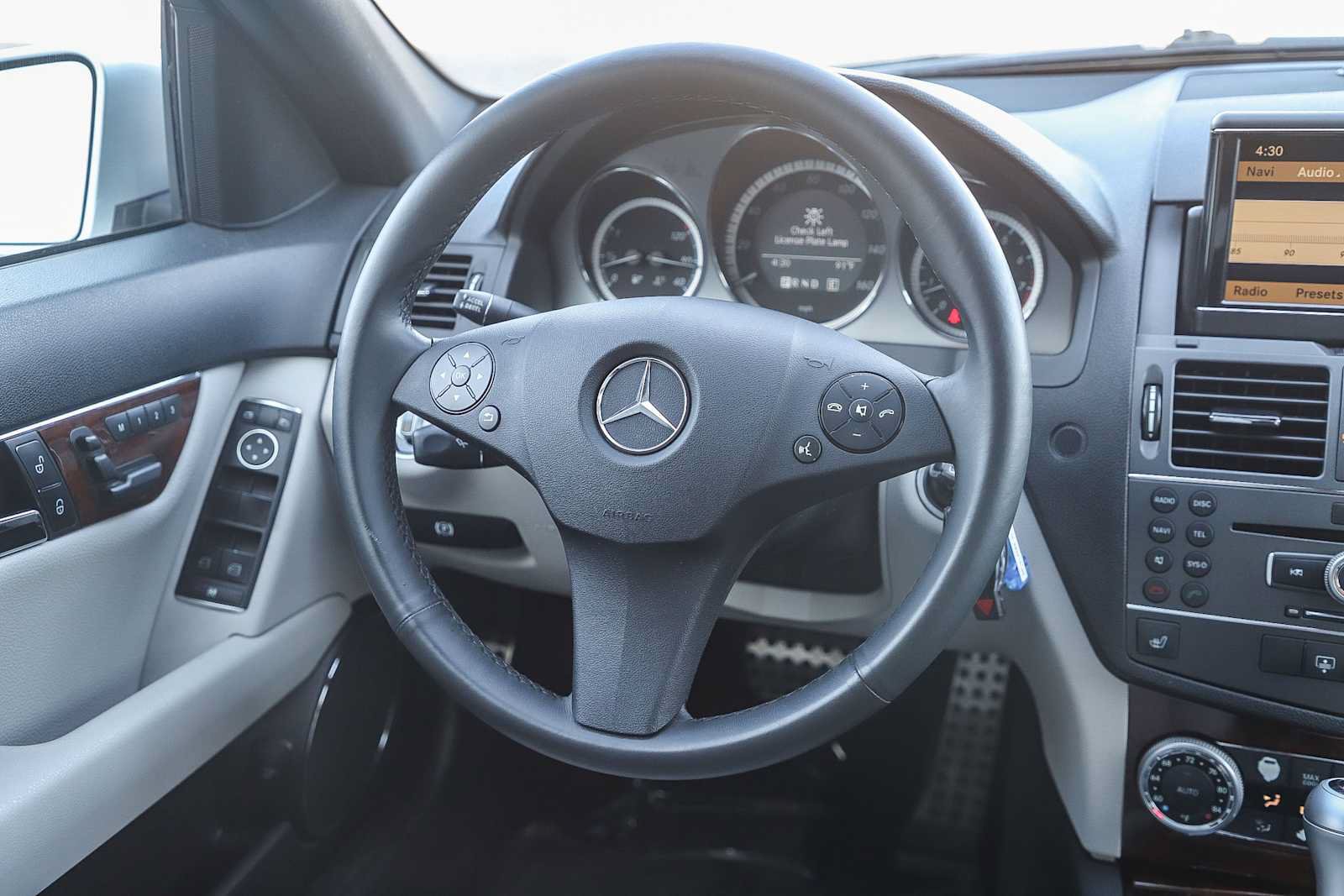 Used 2011 Mercedes-Benz C 350 Sport image 18