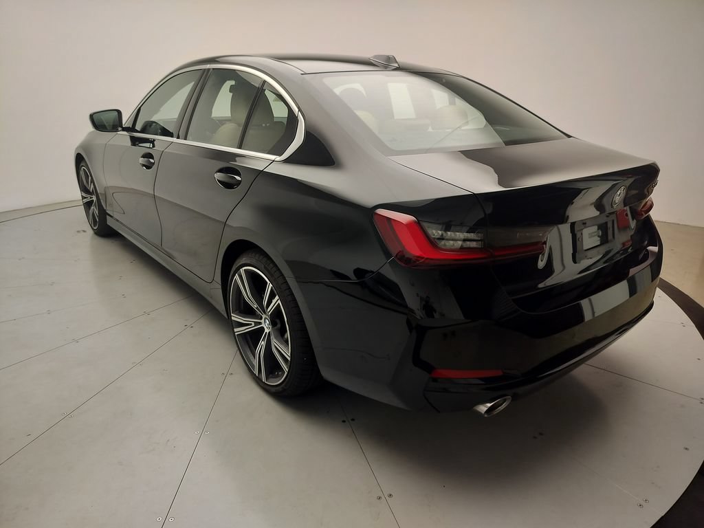 Certified 2024 BMW 330i Sedan w/ Premium Package RWD image 4
