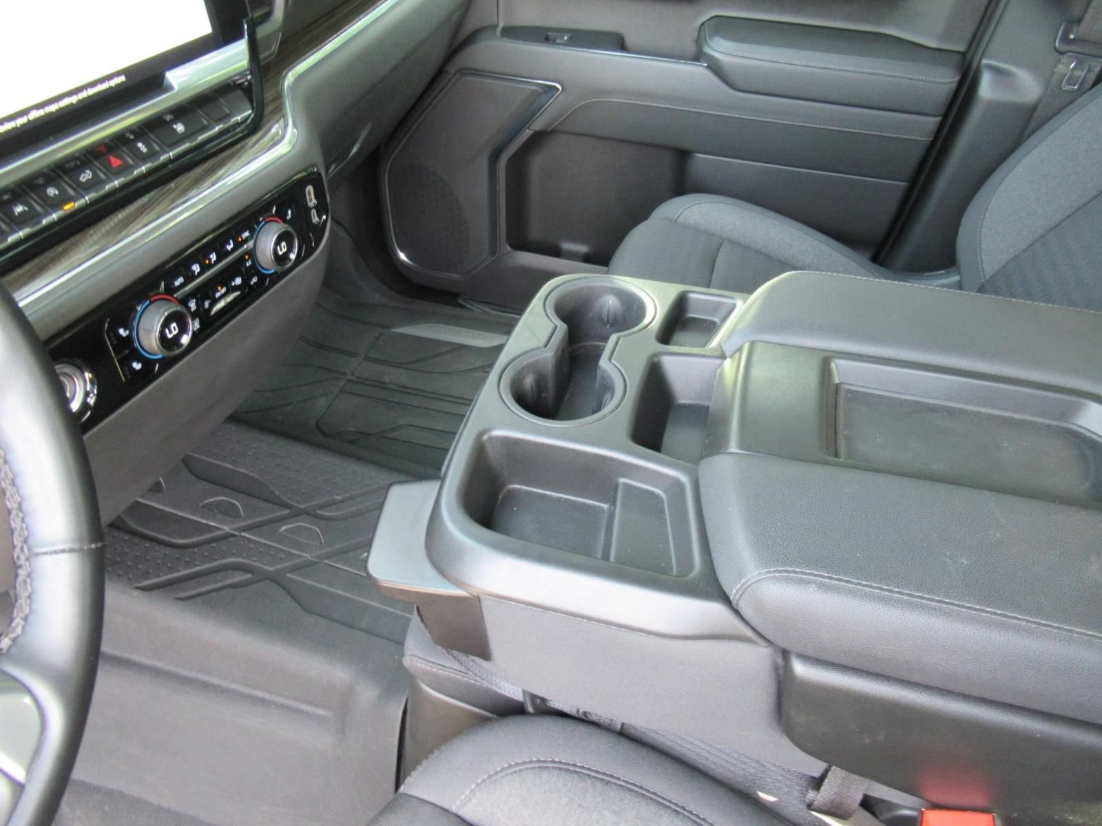 Used 2023 Chevrolet Silverado 1500 RST AWD/4WD image 16