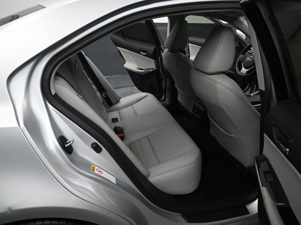 Used 2015 Lexus IS 250 AWD w/ Luxury Package image 36