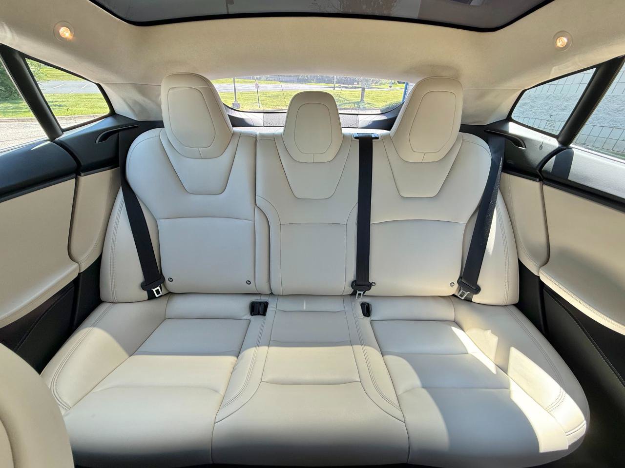 Used 2018 Tesla Model S 100D AWD/4WD image 15