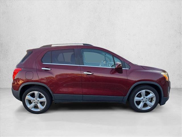 Used 2016 Chevrolet Trax LTZ w/ LPO, Cargo Package FWD image 4