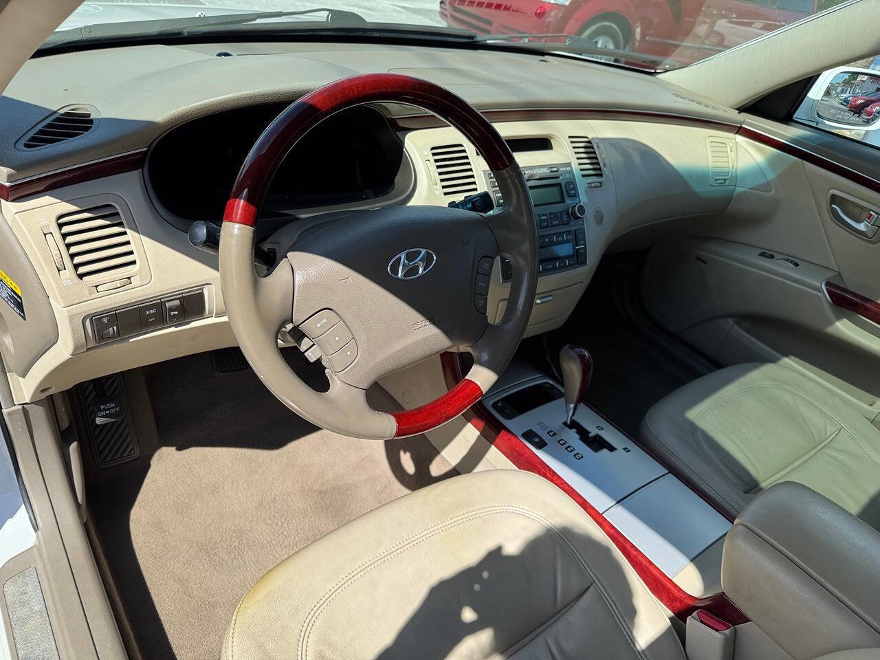 Used 2008 Hyundai Azera Limited image 10