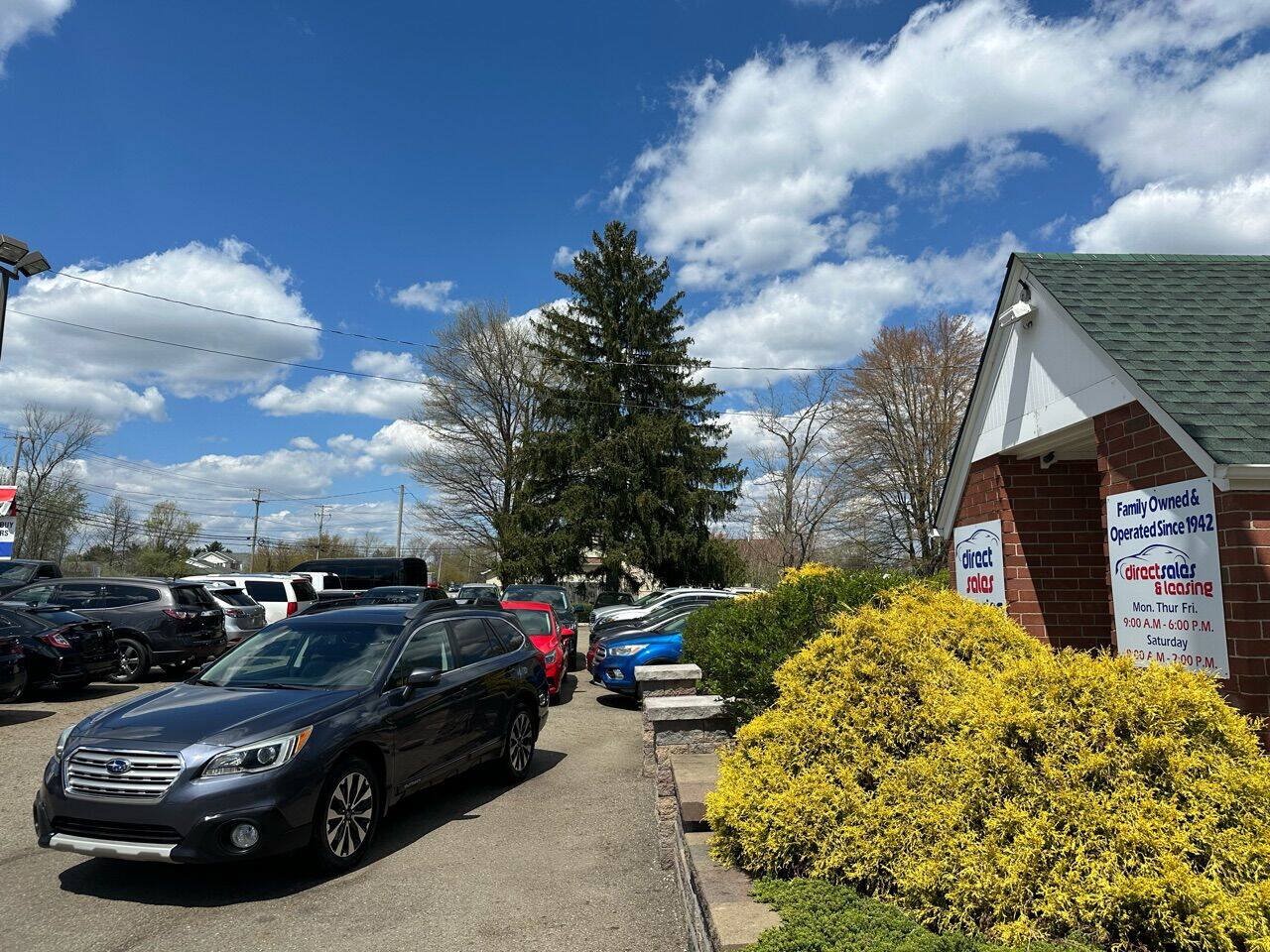 Used 2015 Subaru Outback 2.5i Limited AWD/4WD image 1