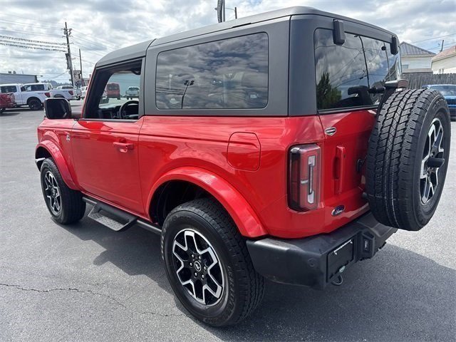 Used 2023 Ford Bronco Outer Banks image 11