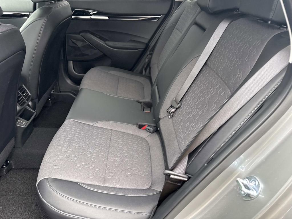 New 2026 Kia Seltos S AWD/4WD image 7