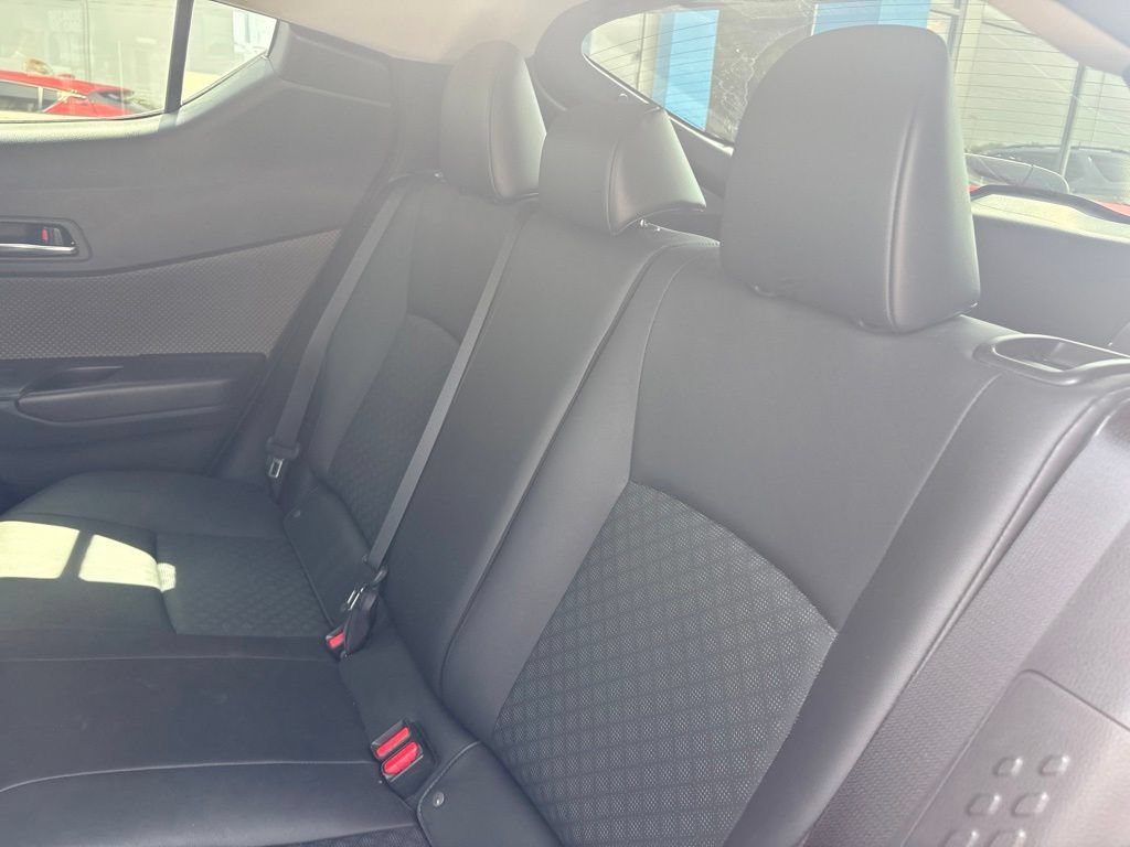Used 2020 Toyota C-HR Limited FWD image 34
