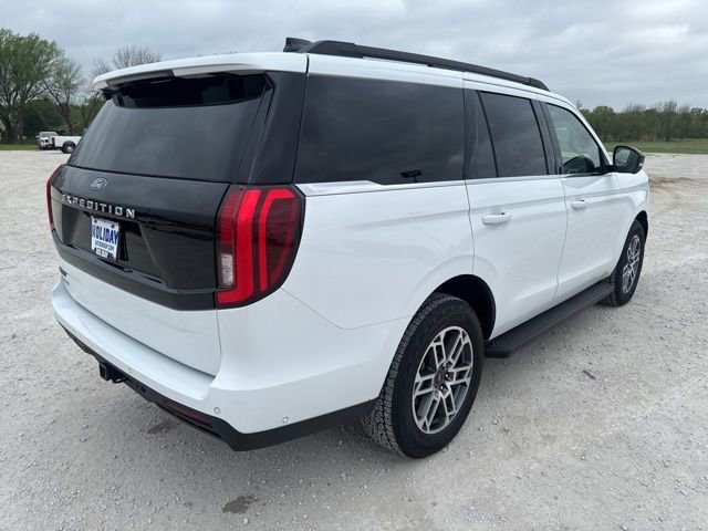 Used 2025 Ford Expedition Active image 7