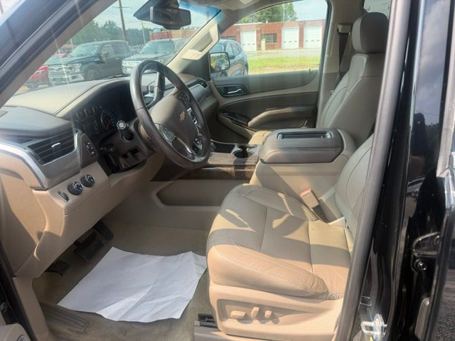 Used 2018 Chevrolet Suburban LT AWD/4WD image 14