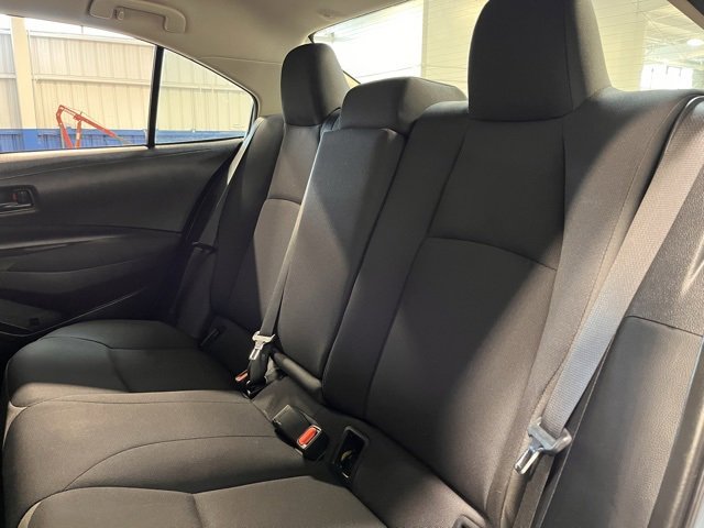 Used 2023 Toyota Corolla LE image 18