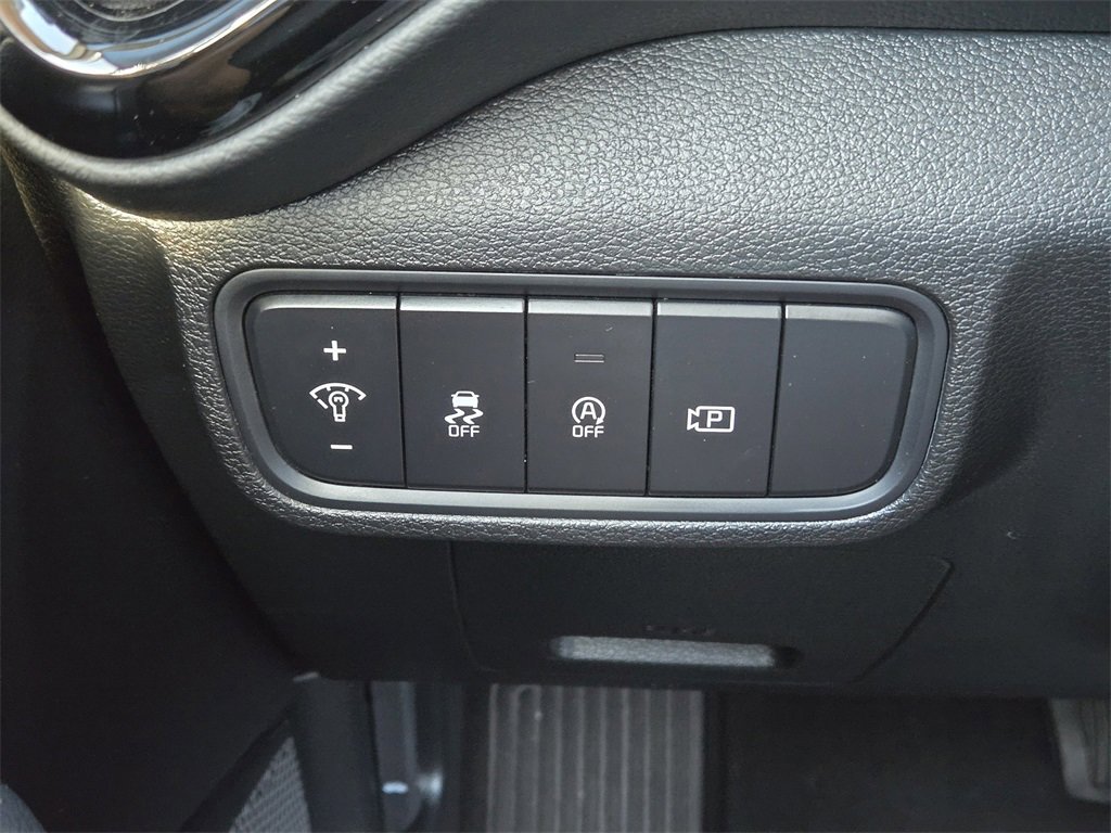 Certified 2025 Kia Soul EX image 23