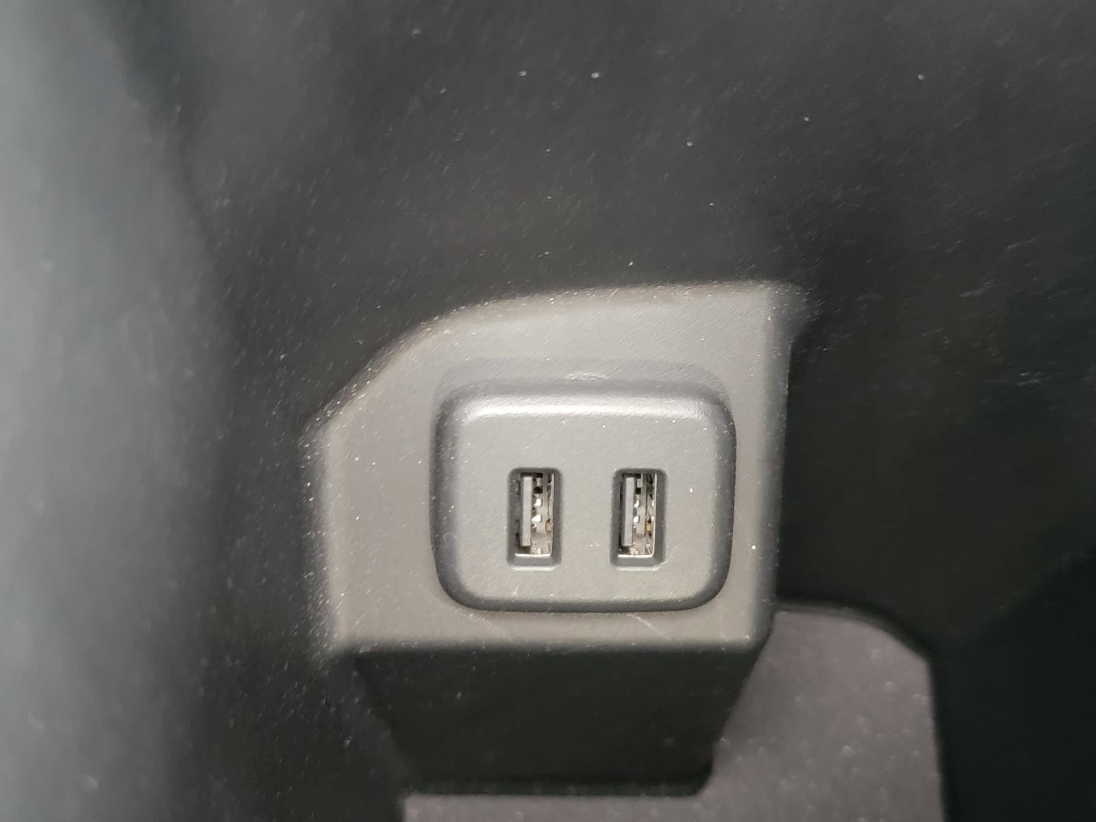 Used 2022 GMC Terrain SLT w/ Infotainment Package II image 26