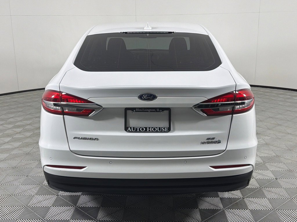Used 2019 Ford Fusion SE FWD image 6