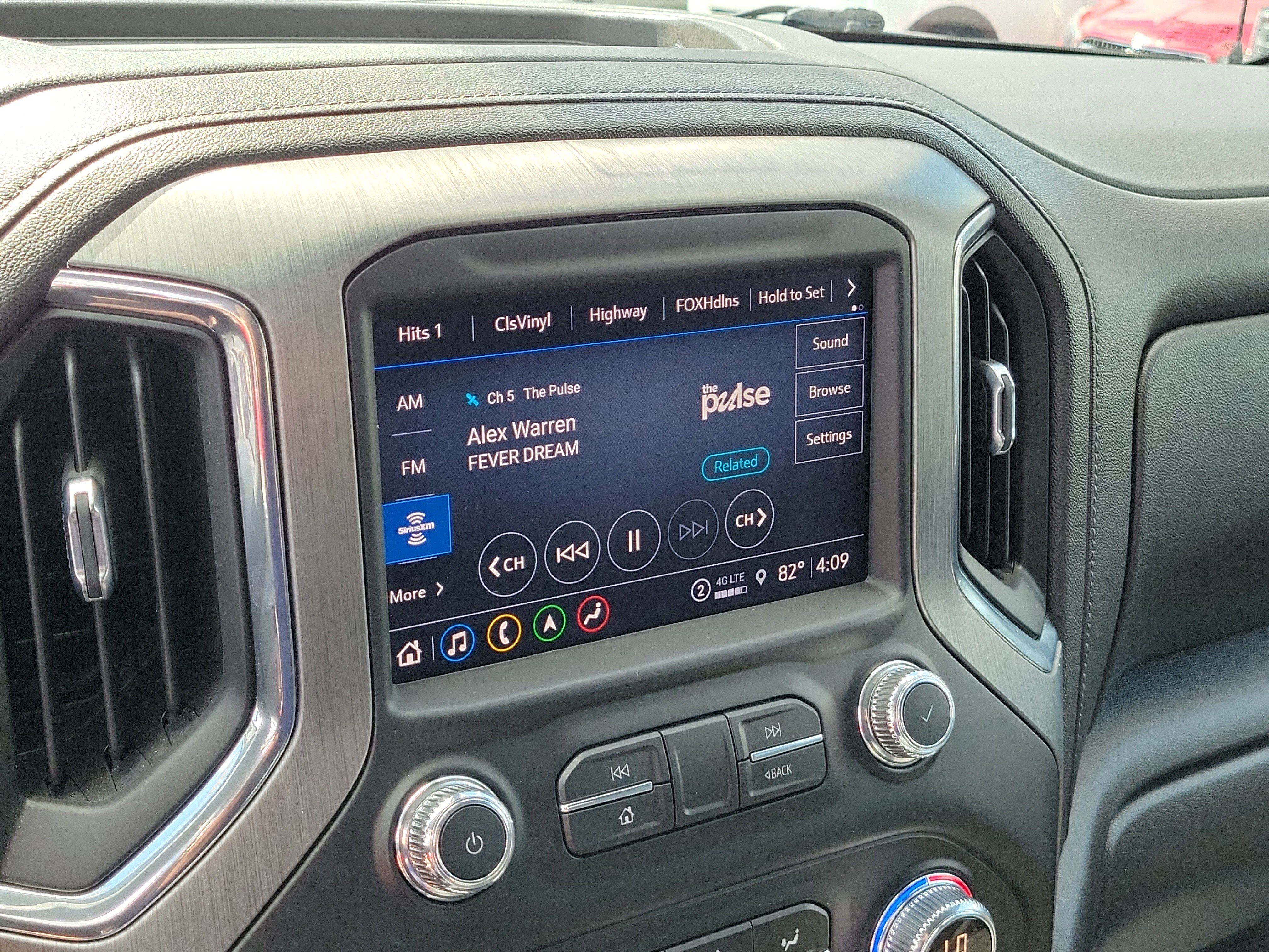 Used 2022 GMC Sierra 1500 Denali w/ Denali Reserve Package AWD/4WD image 25