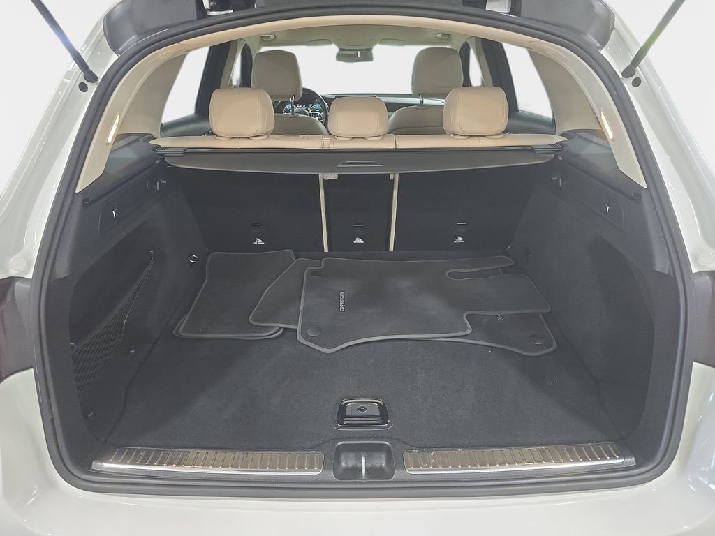 Used 2022 Mercedes-Benz GLC 300 image 13