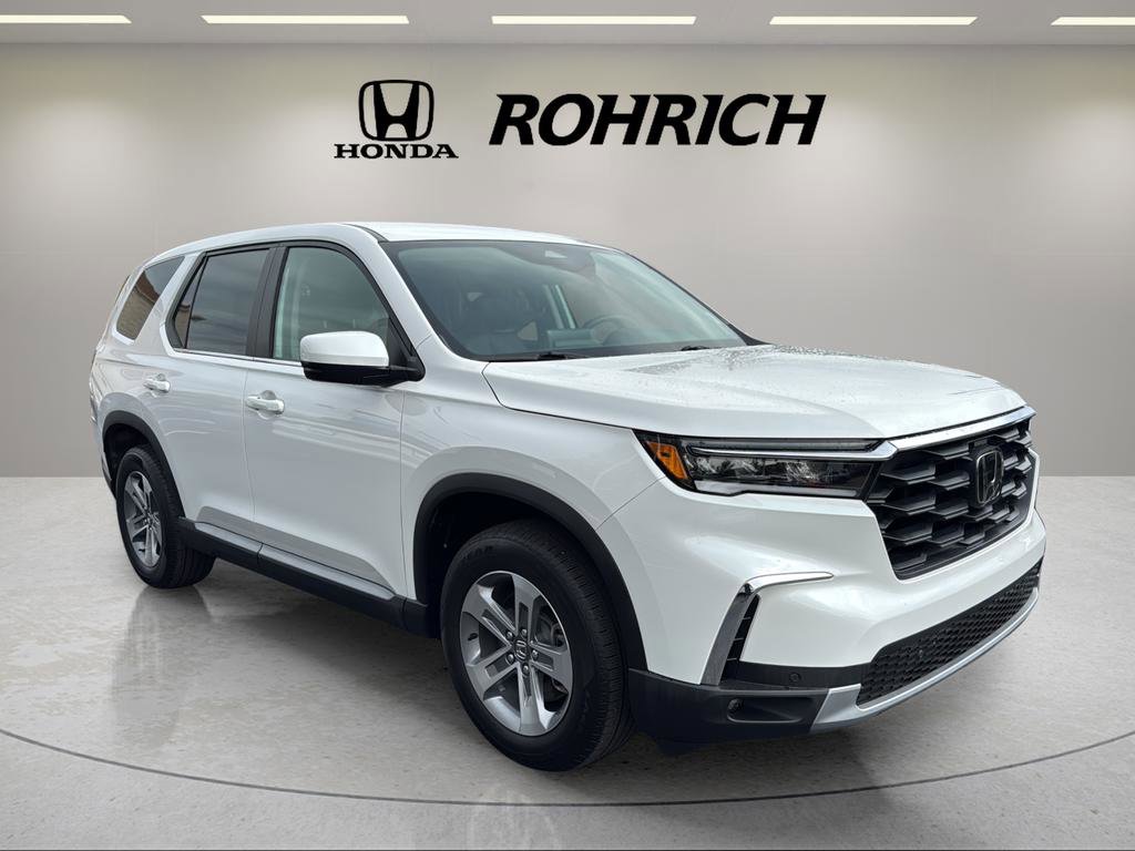 Used 2025 Honda Pilot EX-L image 4