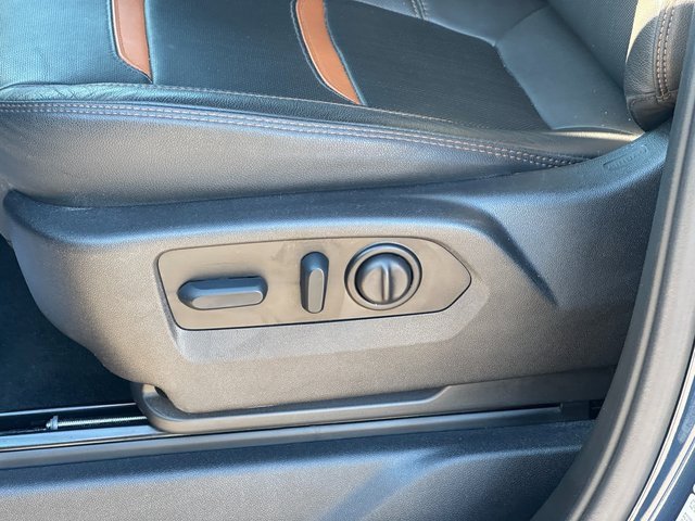 Used 2023 GMC Sierra 3500 AT4 w/ AT4 Preferred Package image 23