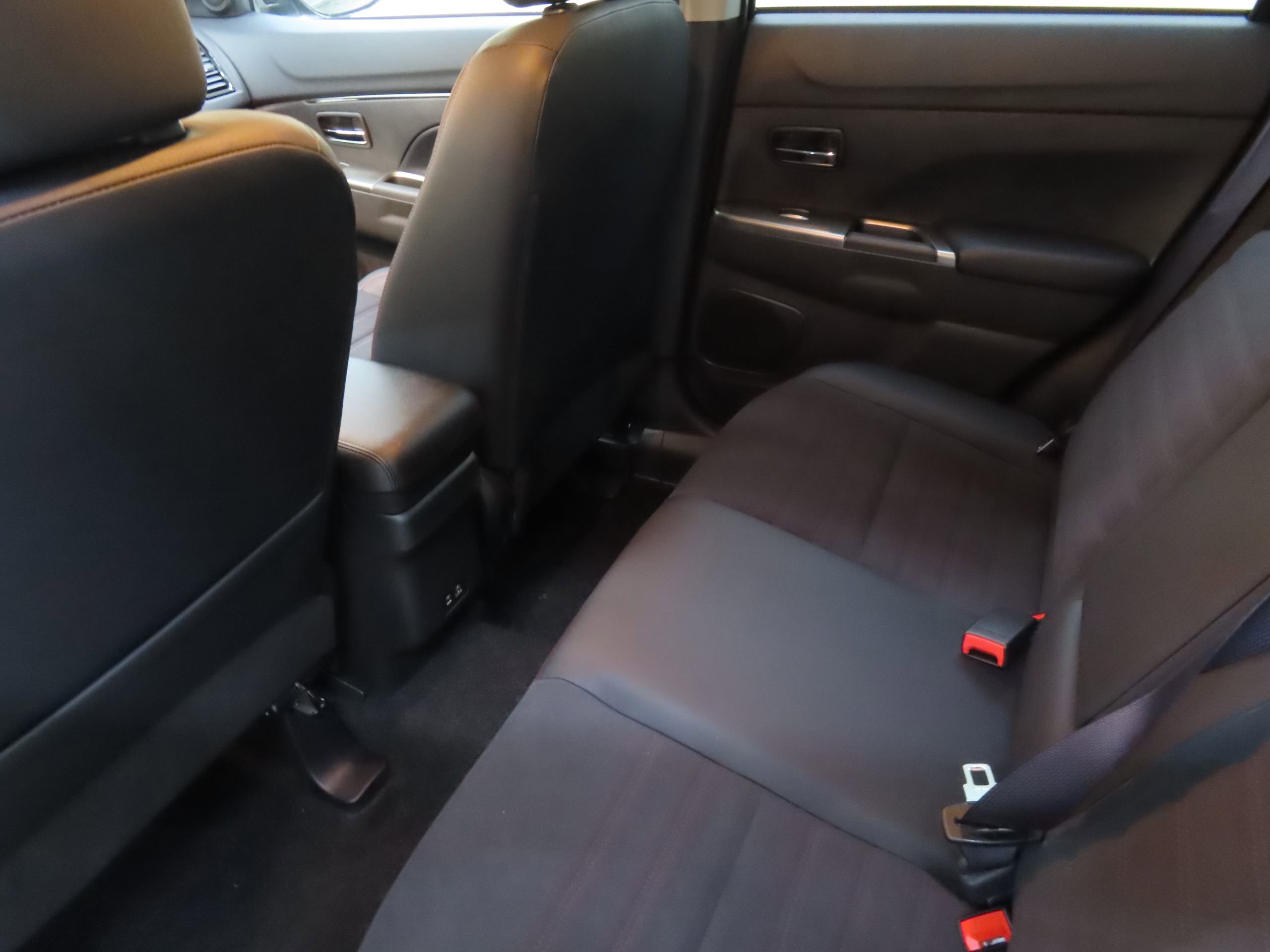 New 2025 Mitsubishi Outlander Sport SE image 19