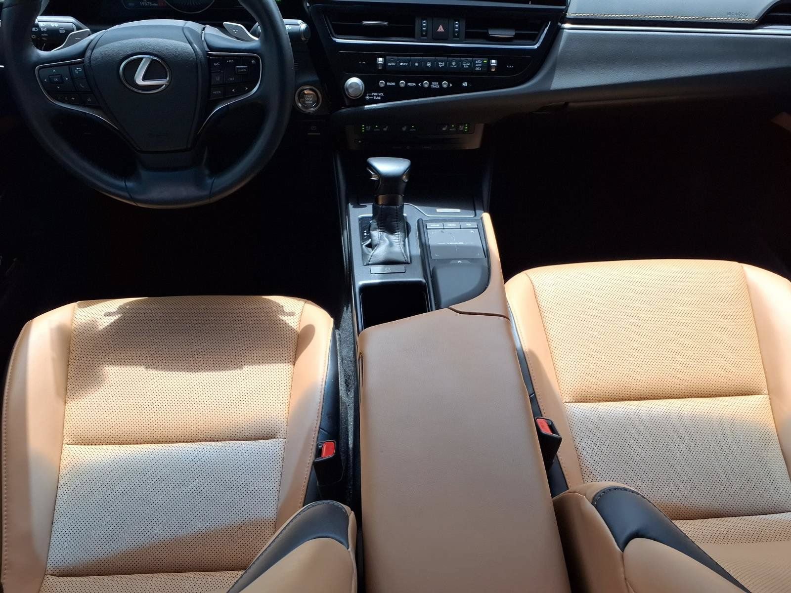 Used 2022 Lexus ES 350 w/ Premium Package FWD image 11