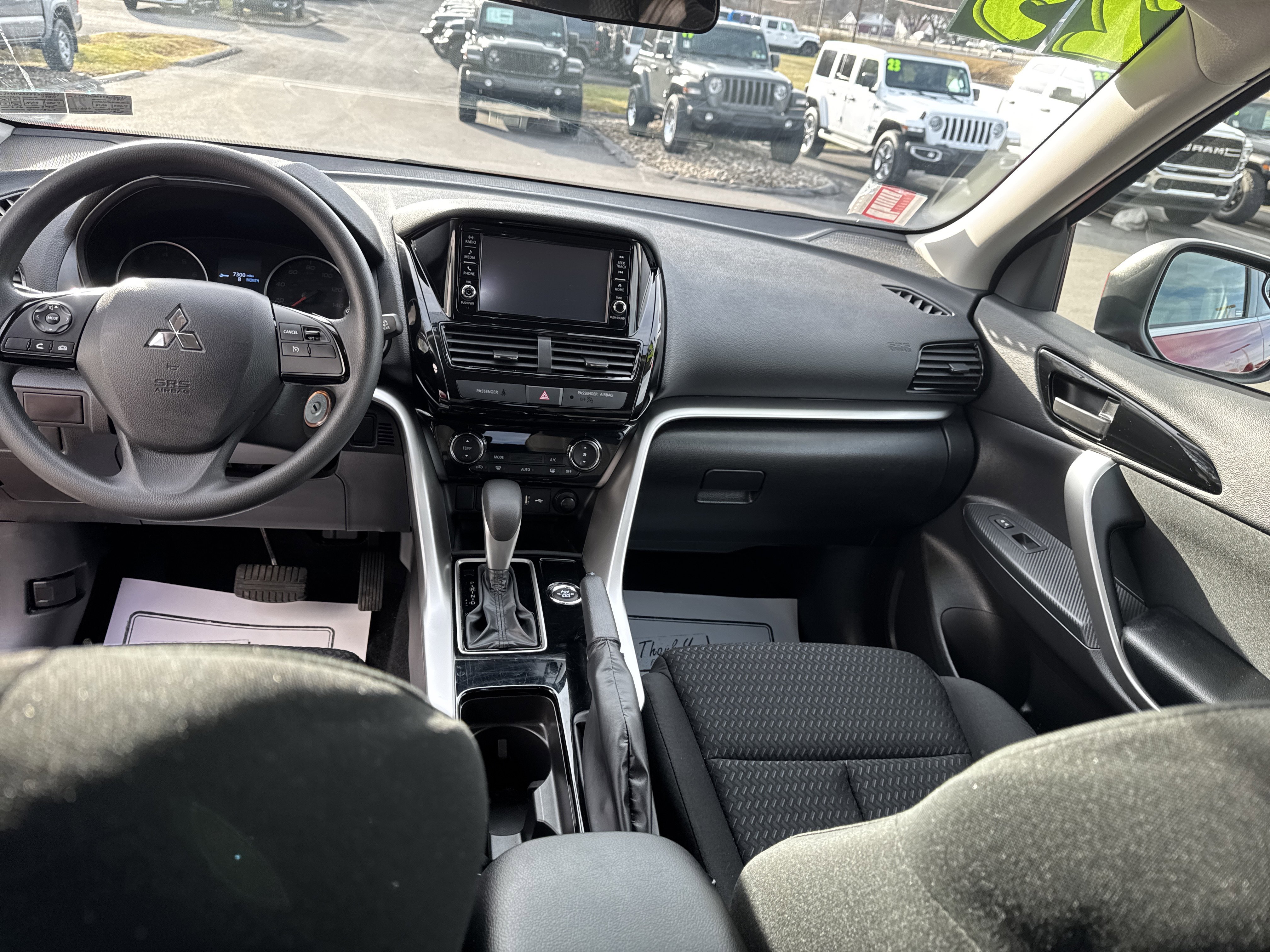 Used 2025 Mitsubishi Eclipse Cross ES image 14