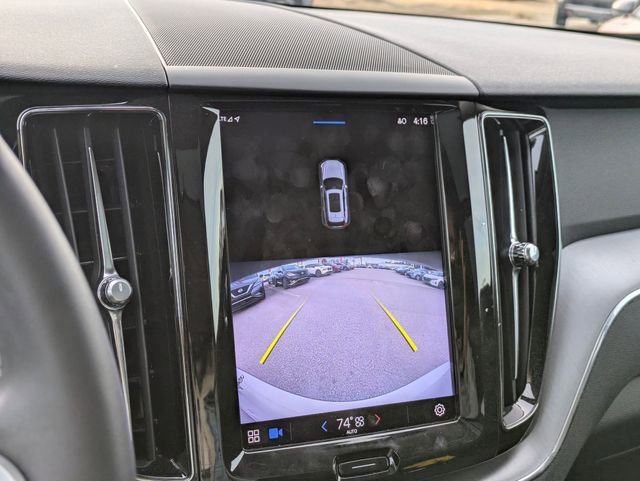 Used 2022 Volvo XC60 B5 Momentum image 21