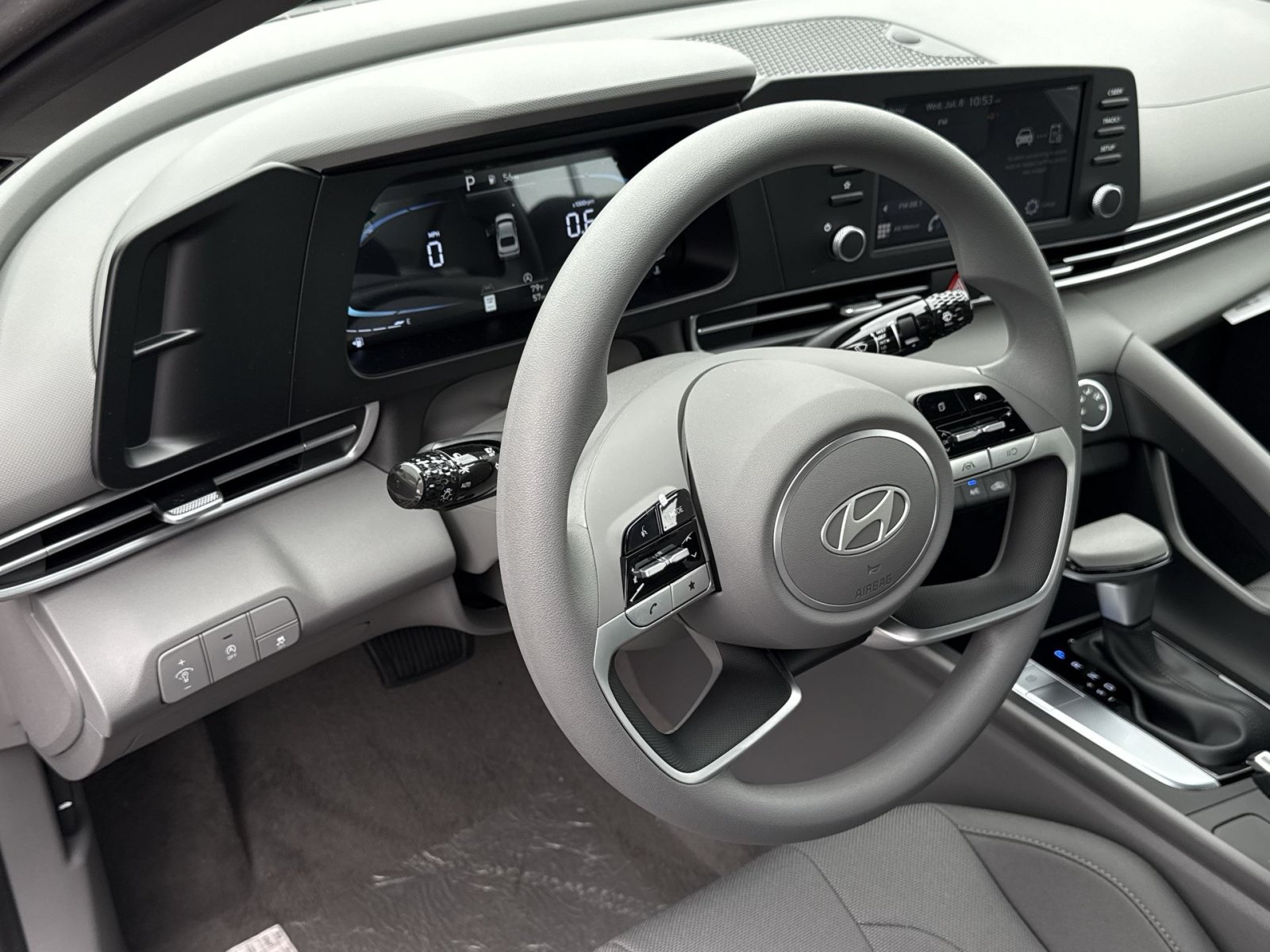 New 2026 Hyundai Elantra SE FWD image 16