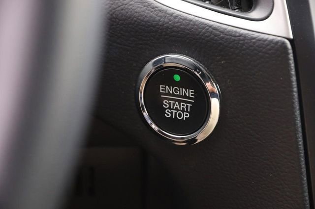 Used 2024 Ford Edge SEL image 14