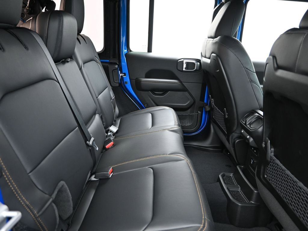 New 2025 Jeep Wrangler Unlimited Sahara AWD/4WD image 18