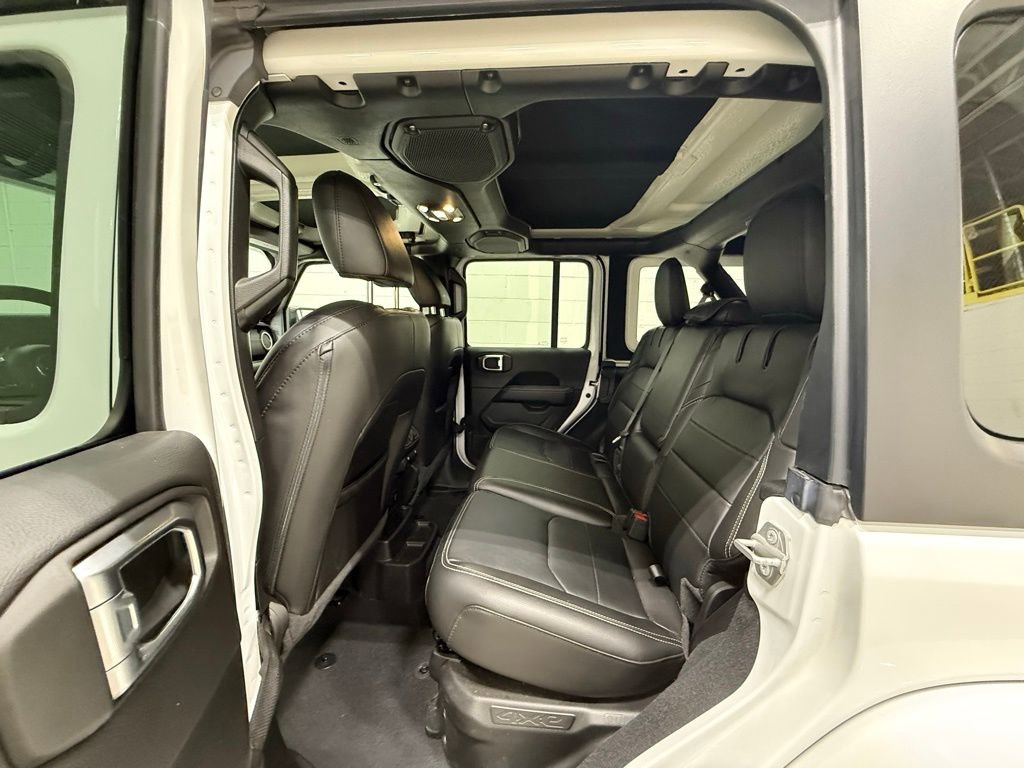 Used 2023 Jeep Wrangler Sahara w/ Cold Weather Group image 34