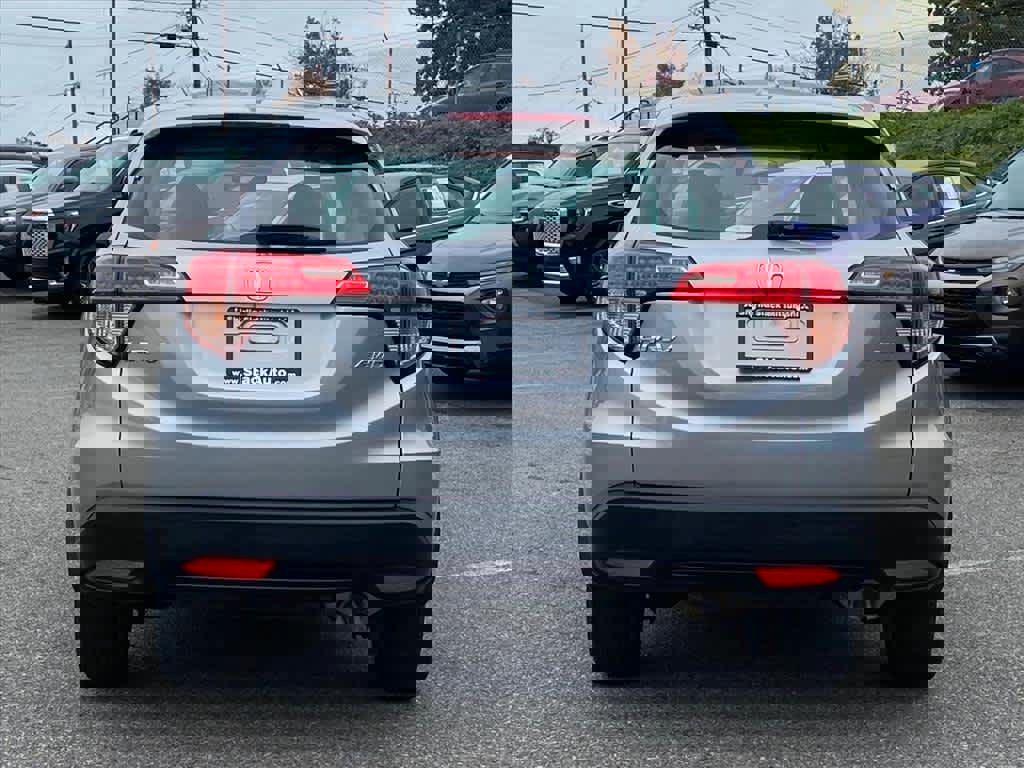 Used 2018 Honda HR-V LX image 4