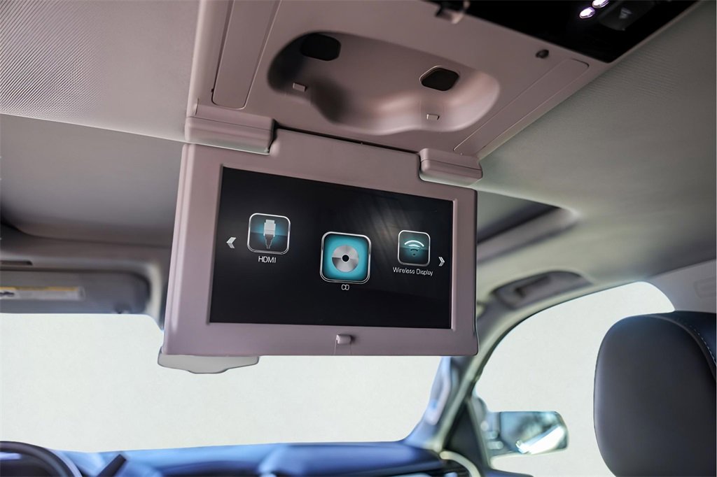 Used 2020 GMC Yukon Denali w/ Open Road Package image 33