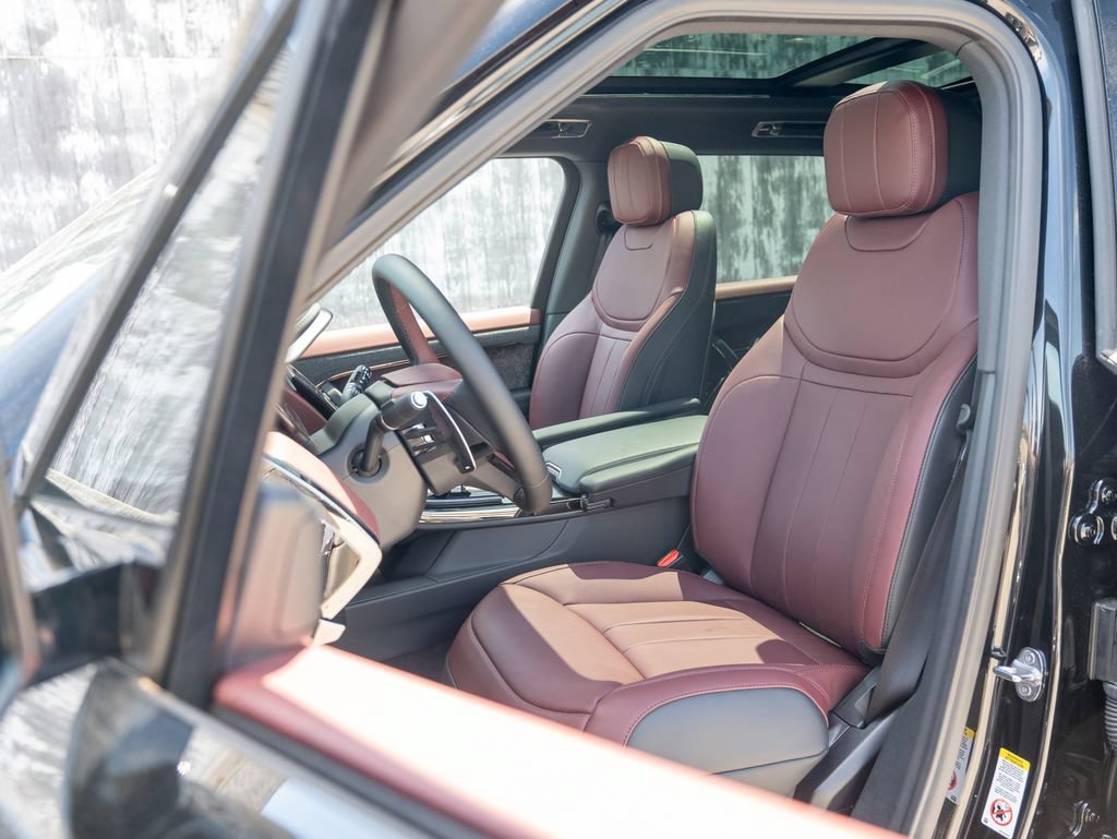 New 2026 Land Rover Range Rover Sport Dynamic SE AWD/4WD image 19